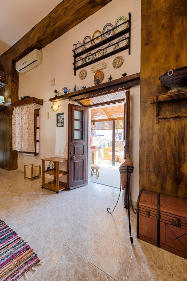 Hara'S Traditional Detached House In Malona Malona Village 外观 照片